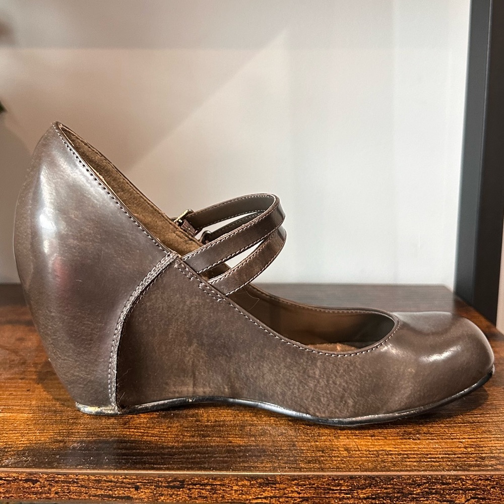 Bakers Cody Double Buckle Grey Wedge Mary Janes - Picture 4 of 12